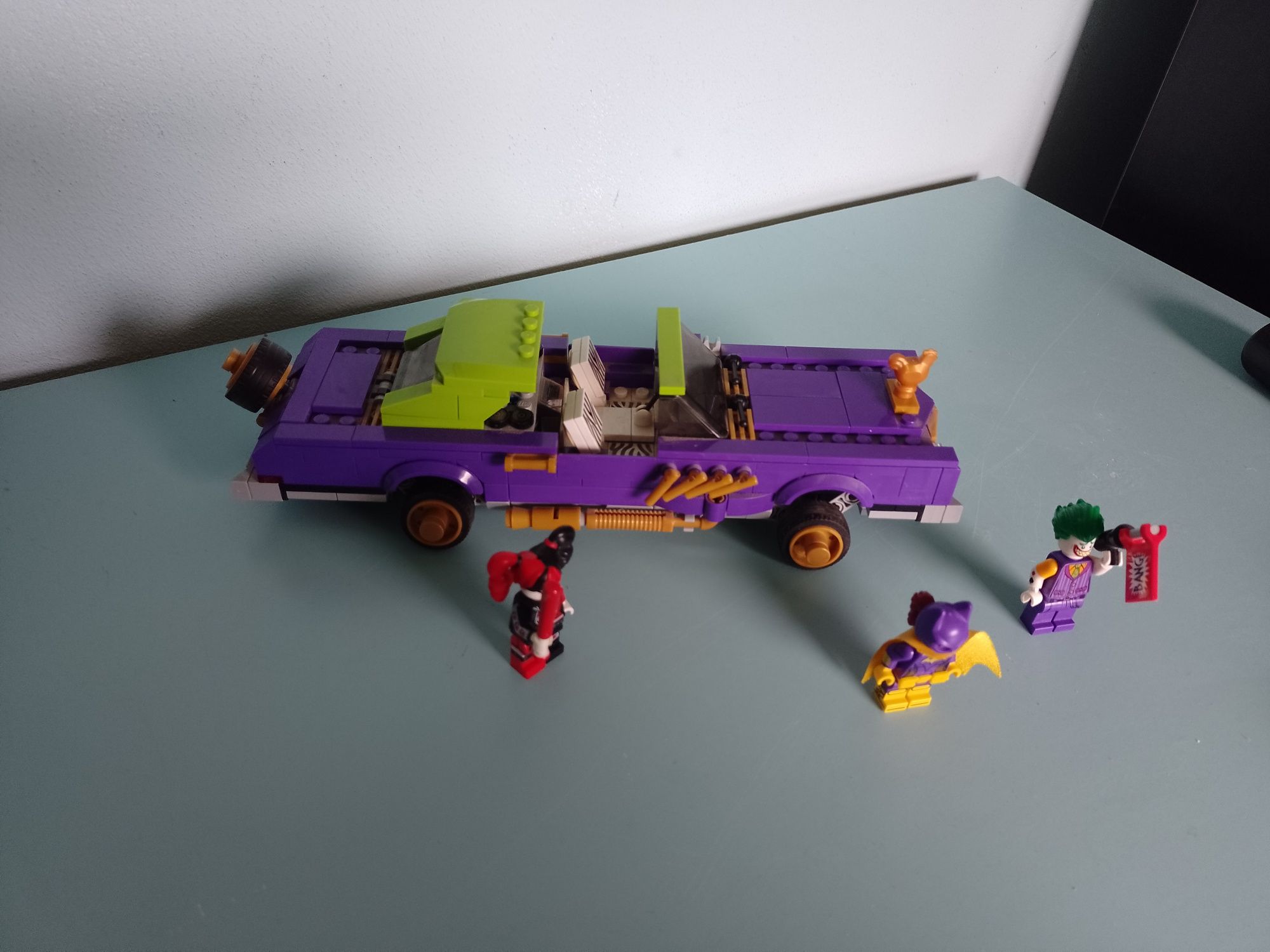 LEGO Batman lowrider jokera