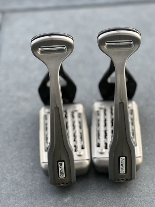 Strzemiona Acavallo Opera