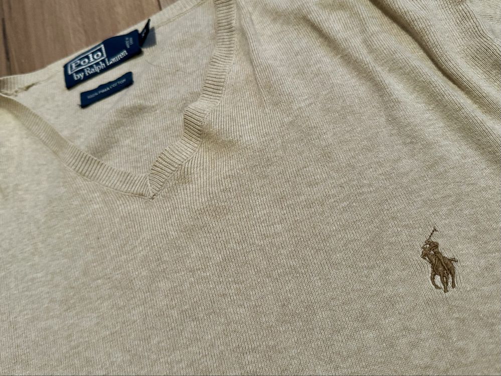 Sweter w serek XL