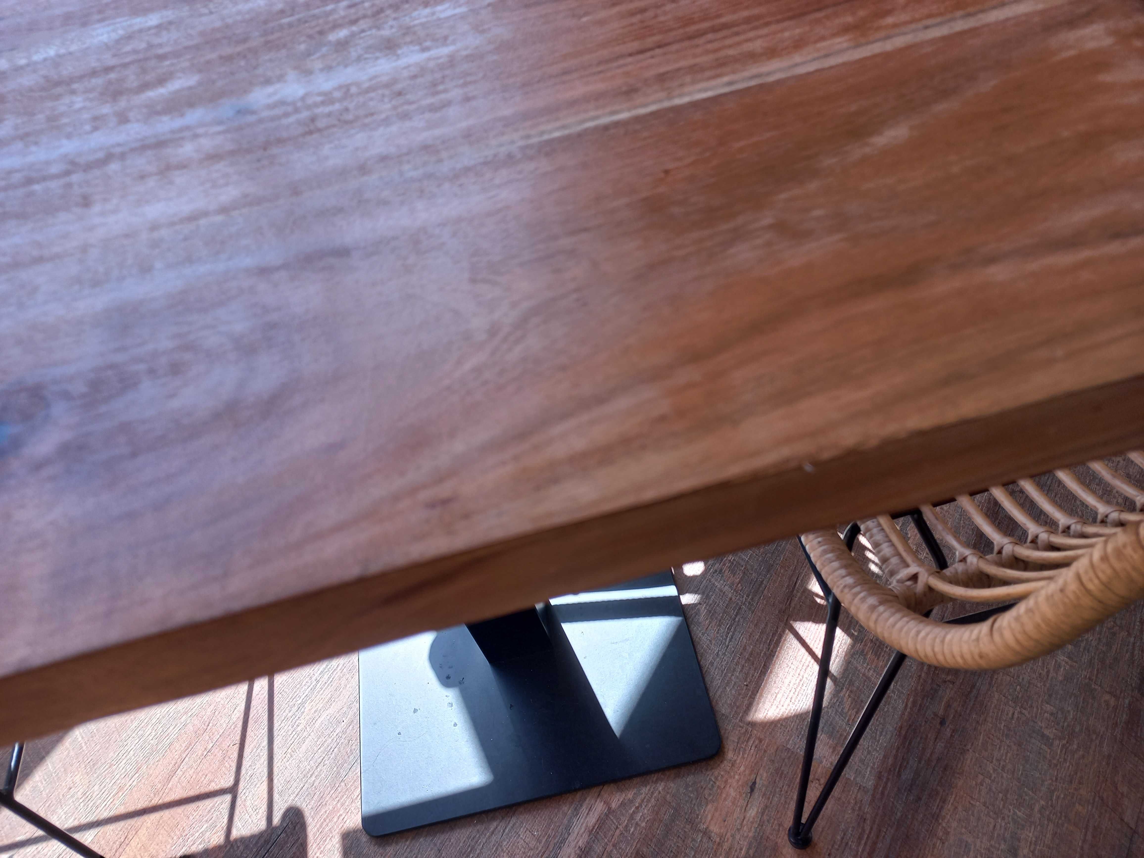 Mesa de bar quadrada