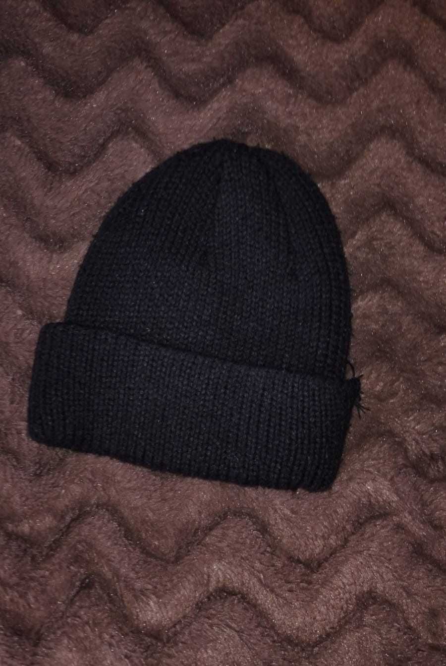 zimowa czarna czapka, ciepła czapka