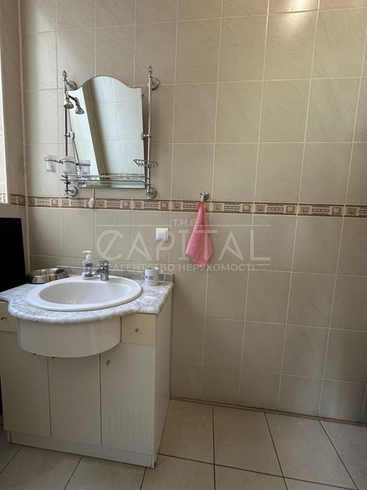 Продаж офісу, вул. Прирічна, Оболонь, Київ