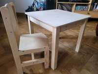 Drewniany stolik i krzesełko