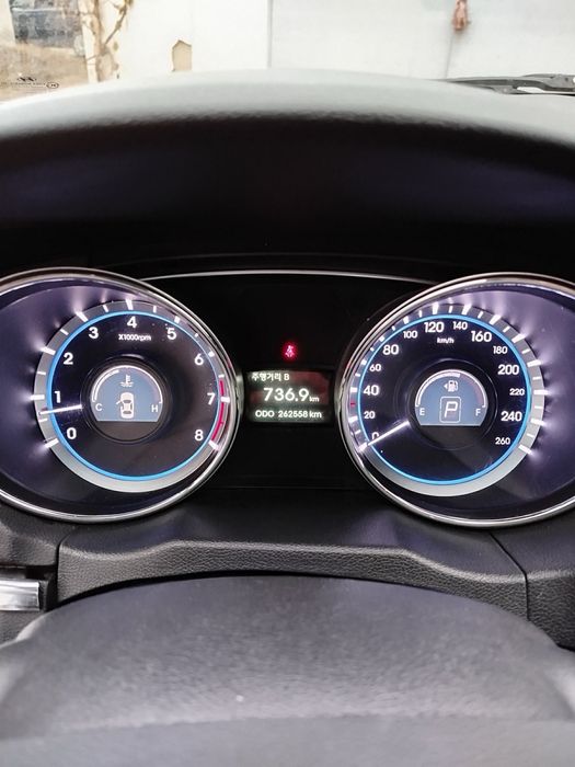 Автомобіль Hyundai sonata