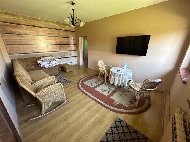 Wynajmę 2 mieszkania /1 miesz pow 38 m2 ,1 miesz-75m2 w Duchowo