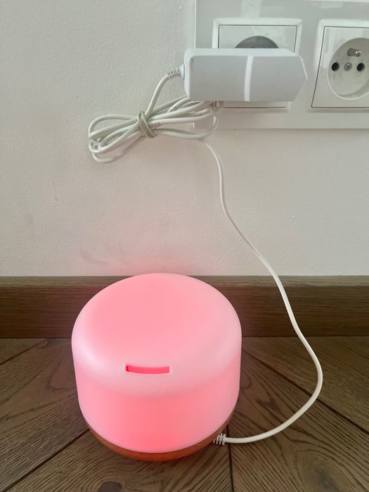 Nawilżacz powietrza z pilotem i 5 kolorami LED