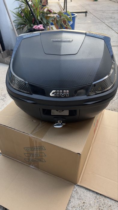 Top case GIVI B47 com suporte MT07