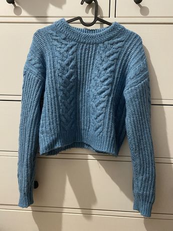 Niebieski sweter warkocz cieply S krotki