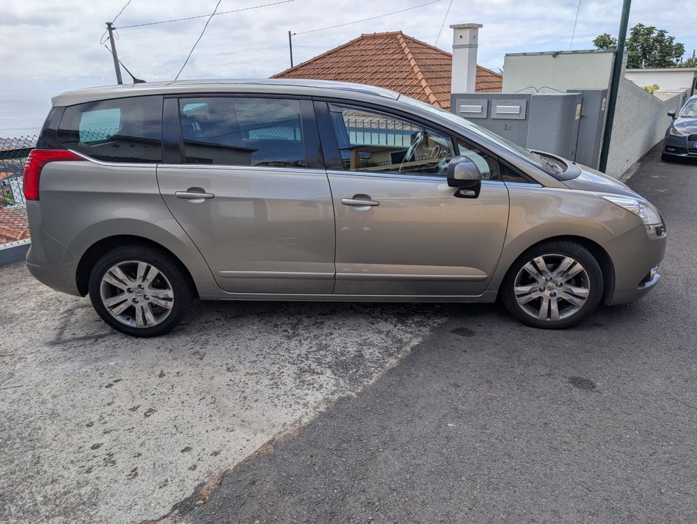 Peugeot 5008 7 lugares