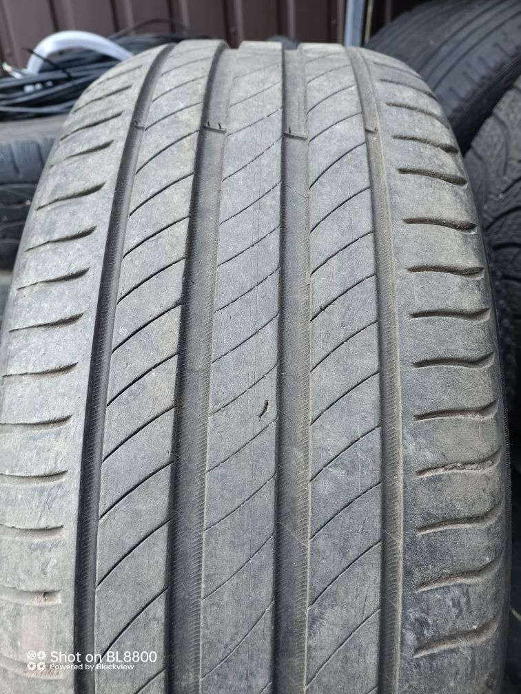 Літні шини 235 55 17 Bridgestone