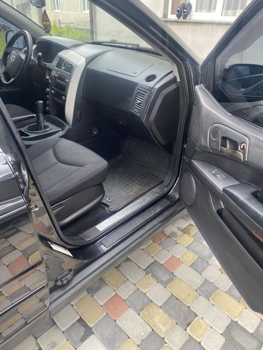 Продам sang yong в відмінному стані. Все працює.