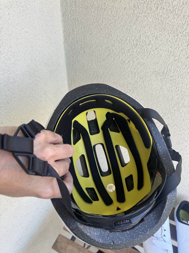 Capacete Specialized MIPS