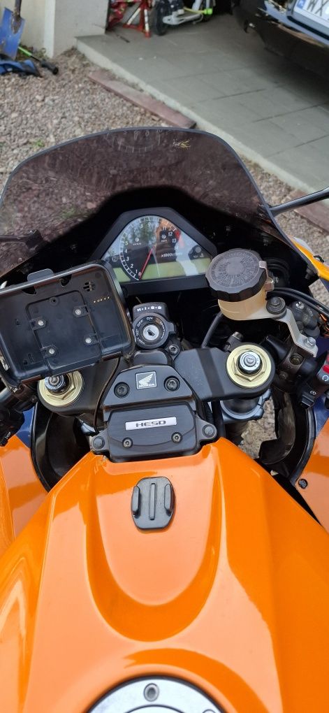 Sprzedam Hondę CBR 1000rr 2006 r