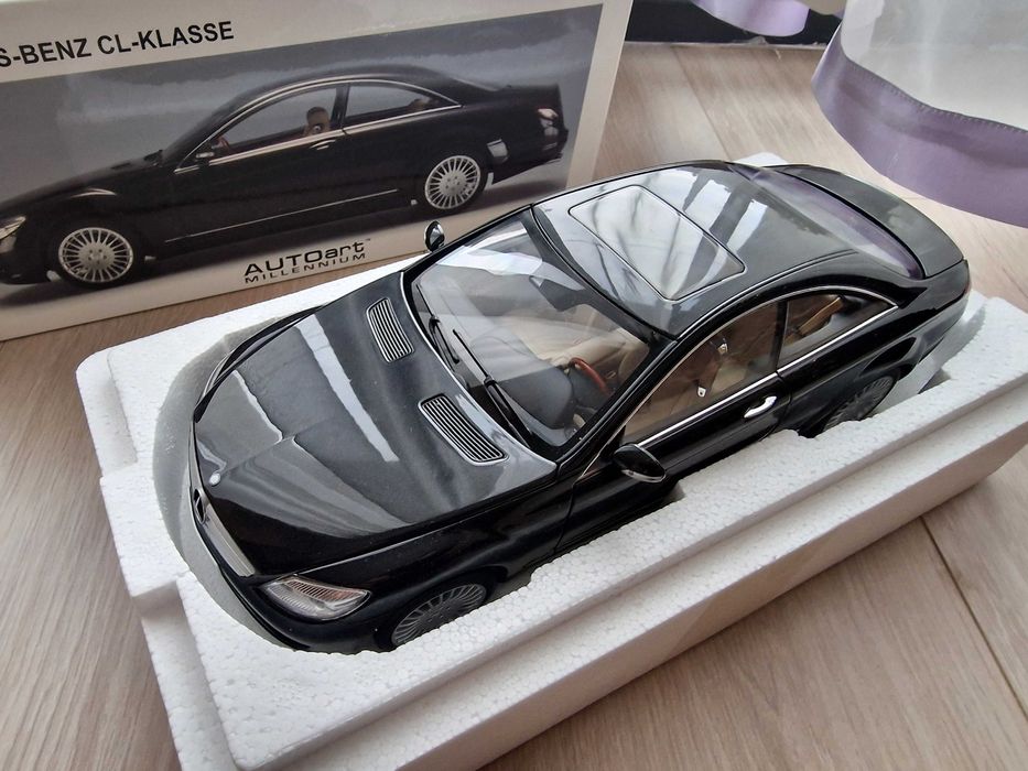 Model Mercedes CL-Klasse W216 czarny Autoart 1:18