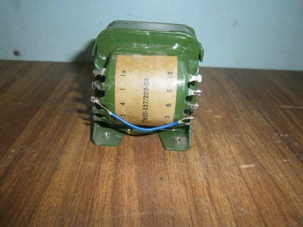 Трансформатор ТН-32  127/220-50