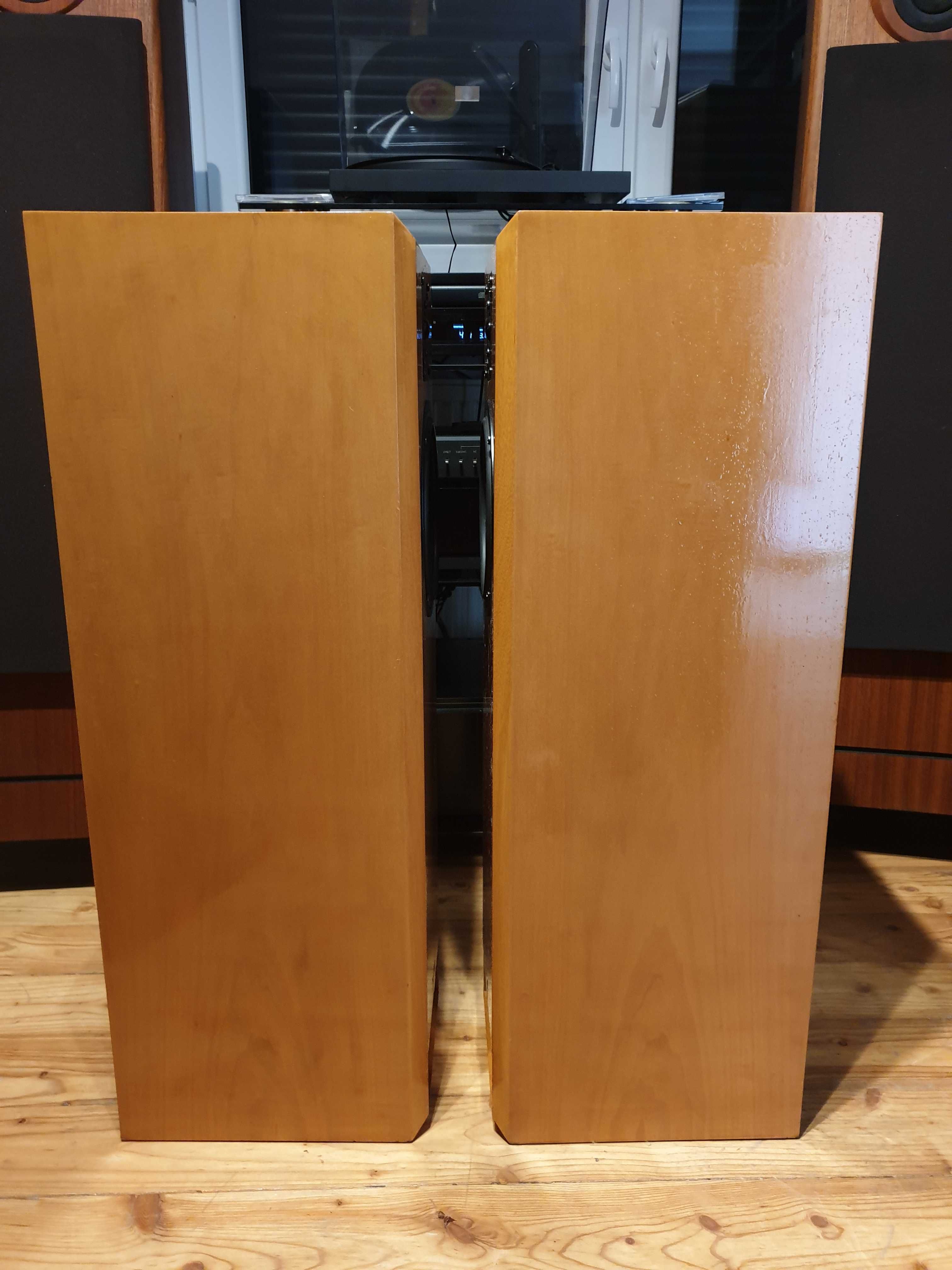 Ecouton LQL 100 dalii, dynaudio