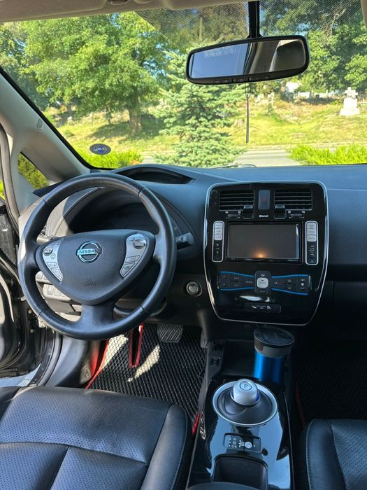 Nissan Leaf 2015 р