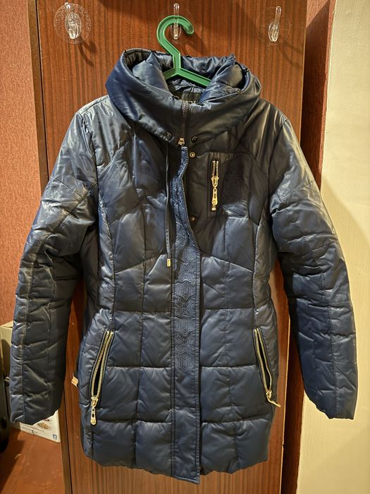 Зимовий пуховик