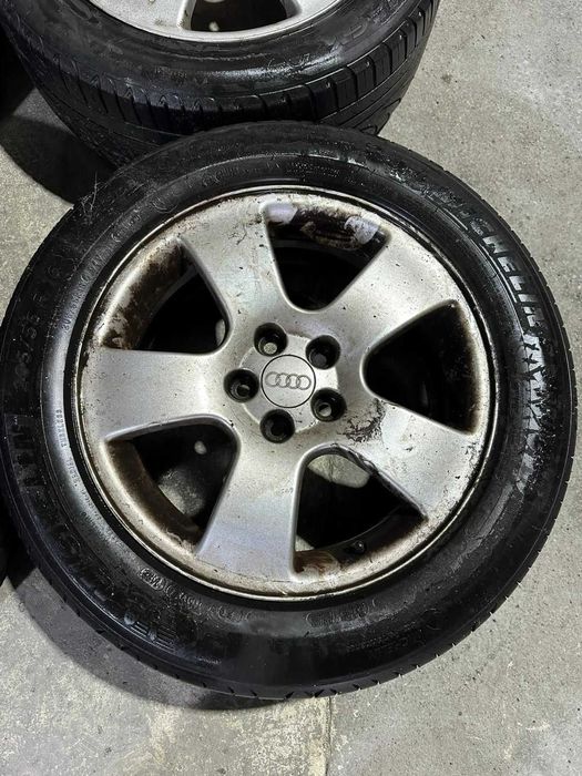 4 jantes com pneus 16 Audi A3 8L originais