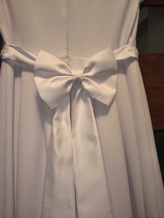 Sprzedam sukienkę komunijną/albę szyta na miarę