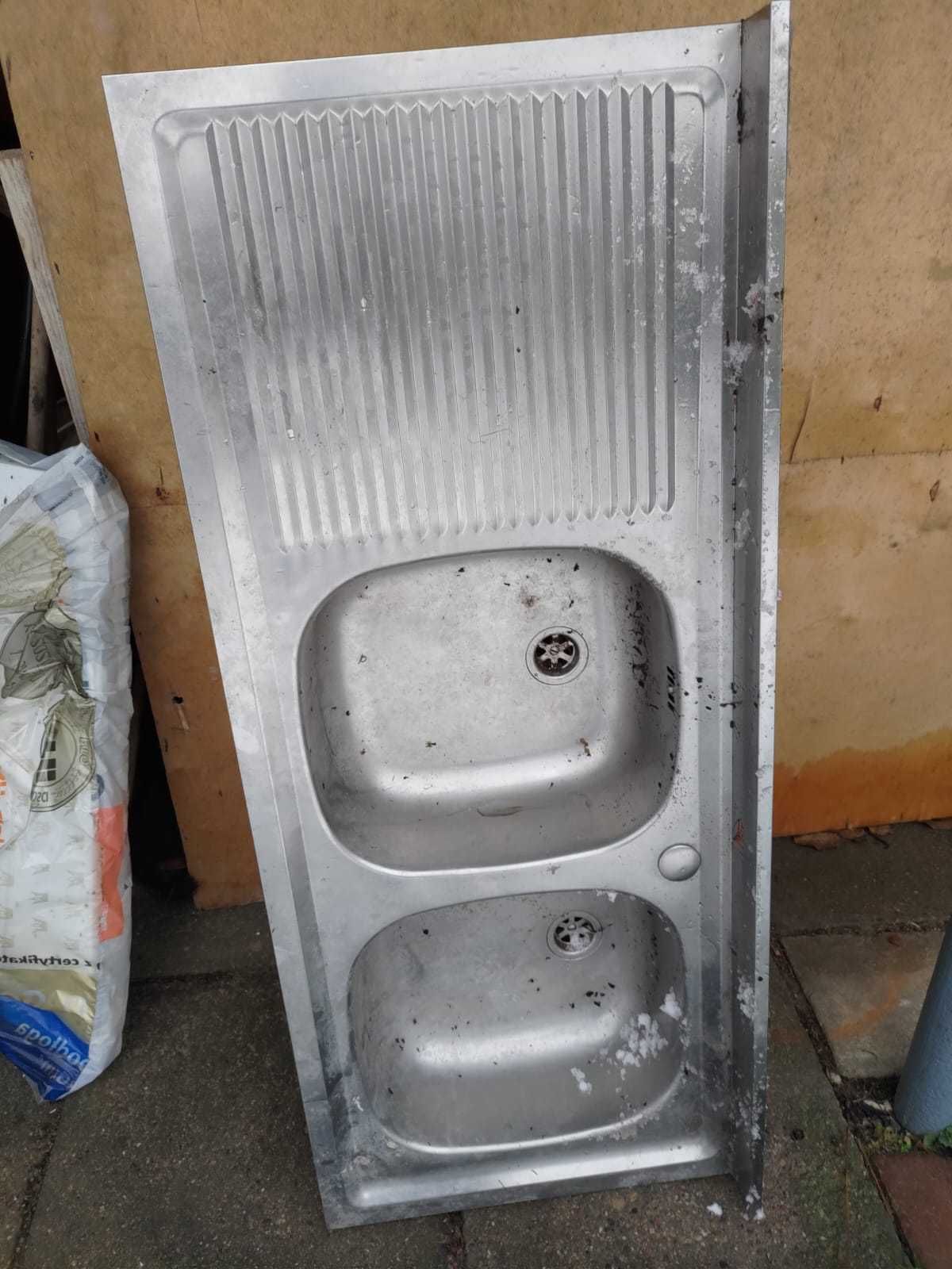 Zlew stalowy dwukomorowy z ociekaczem 120cm