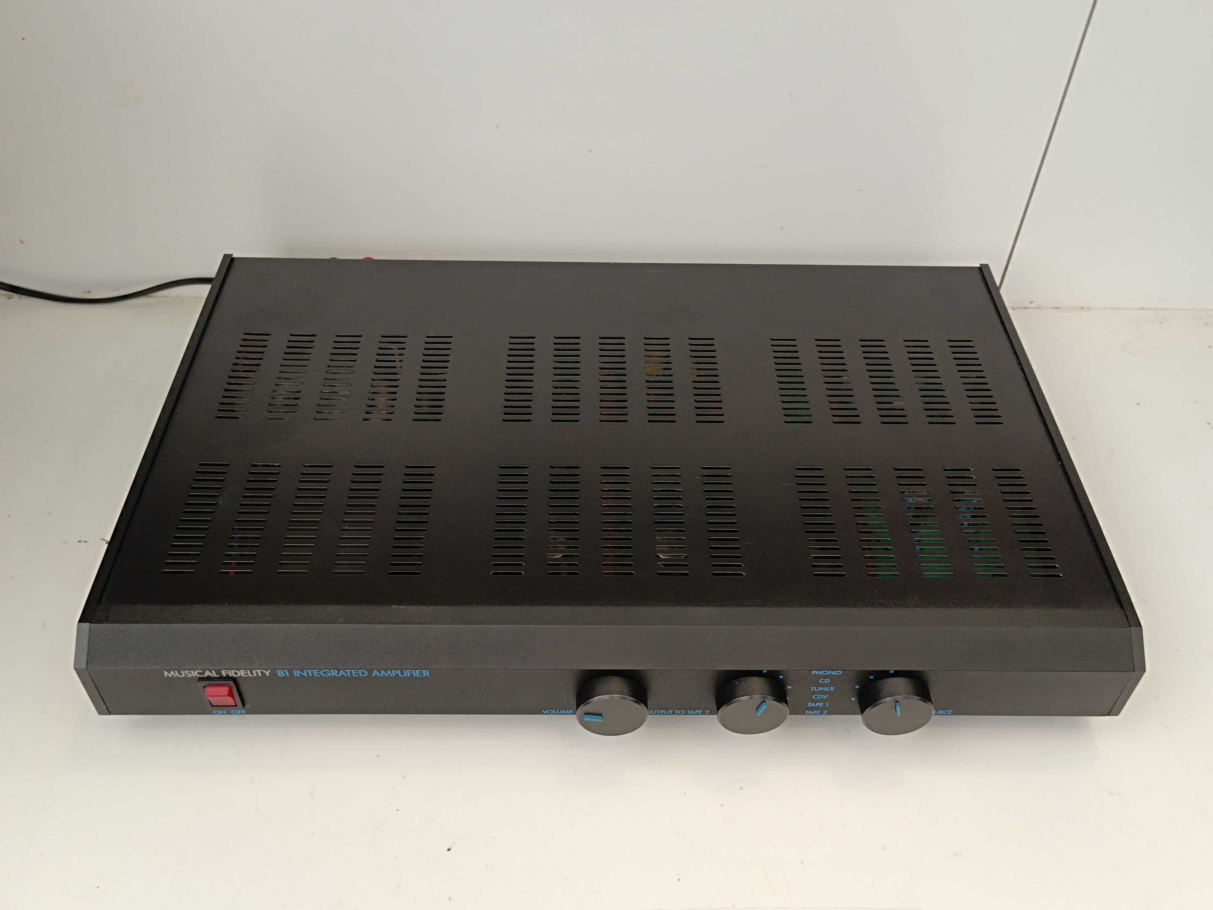 Amplificador Integrado Musical Fidelity B1 – Impecável – Som Autêntico