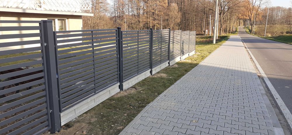 Ogrodzenia, płoty - panele, siatka, kamień