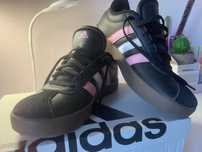 Adidas підліткові снікерси
