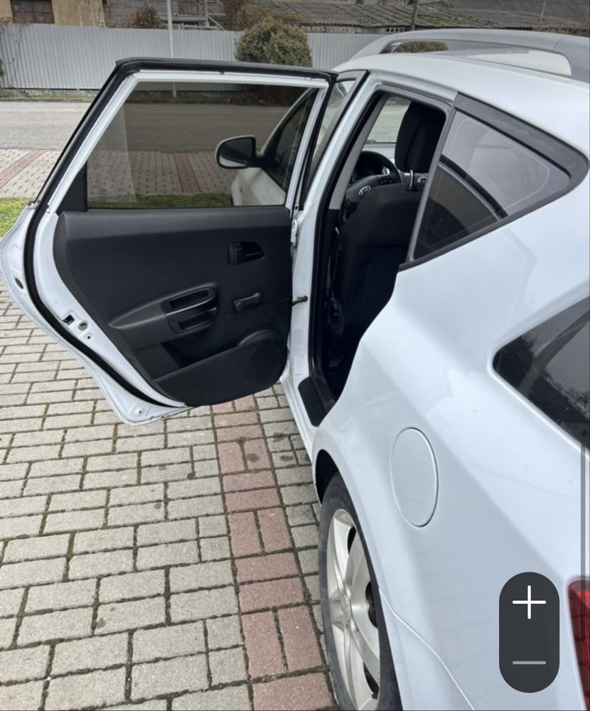 Kia ceed  автомобіль