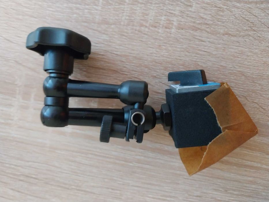 Base magnetica mini