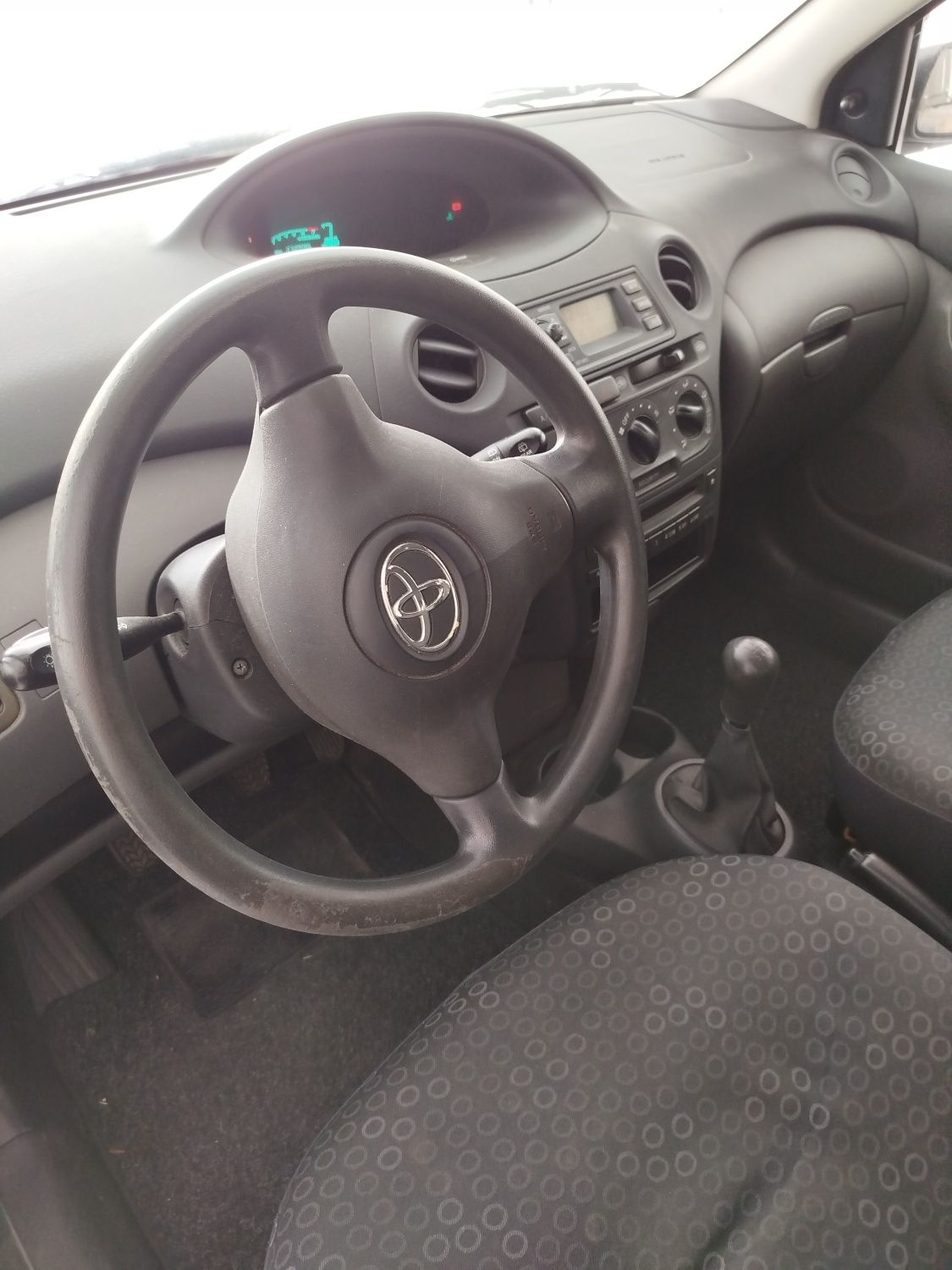 Toyota Yaris verde