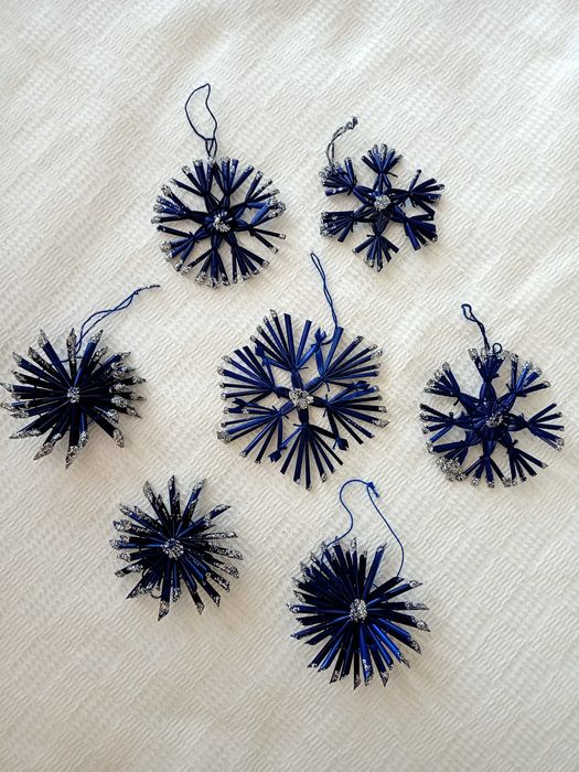 Bombki i inne dekoracje świąteczne