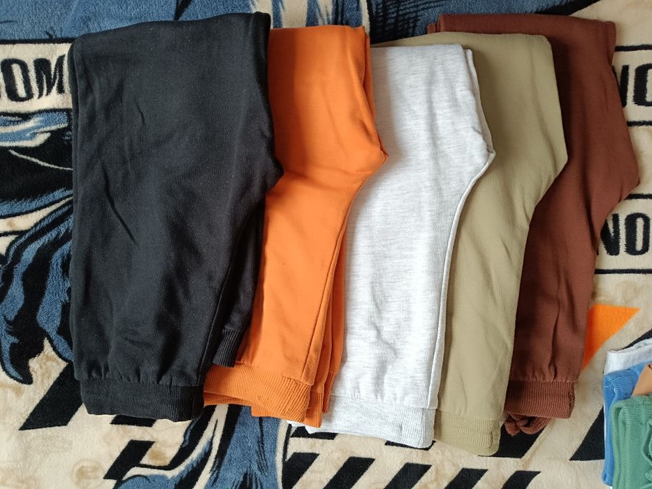 Zestaw 12 spodni dresowych dla dzieci 134