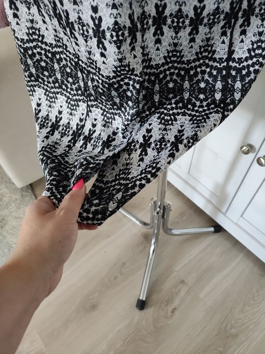 H&M Sukienka wizytowa koktajlowa wzorzysta czarna srebrna z wyciętymi