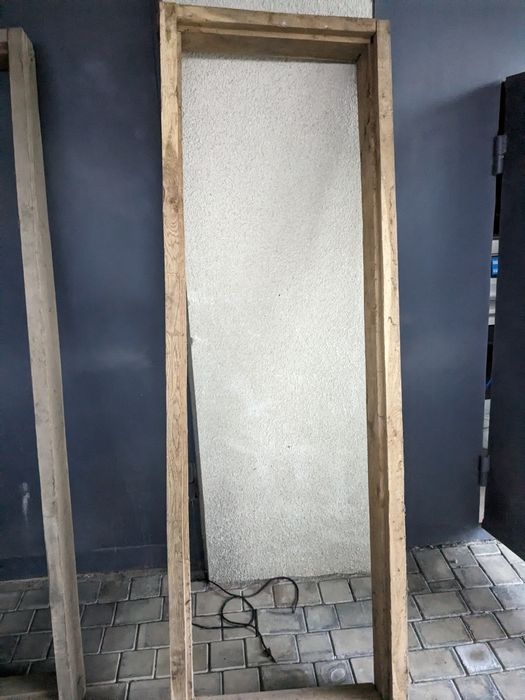 Продам коробку дверну, матеріал дуб  -сухий.