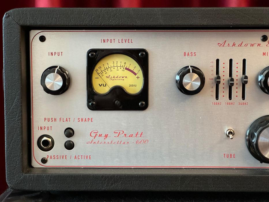 Amplificador de baixo Ashdown Interstellar-600