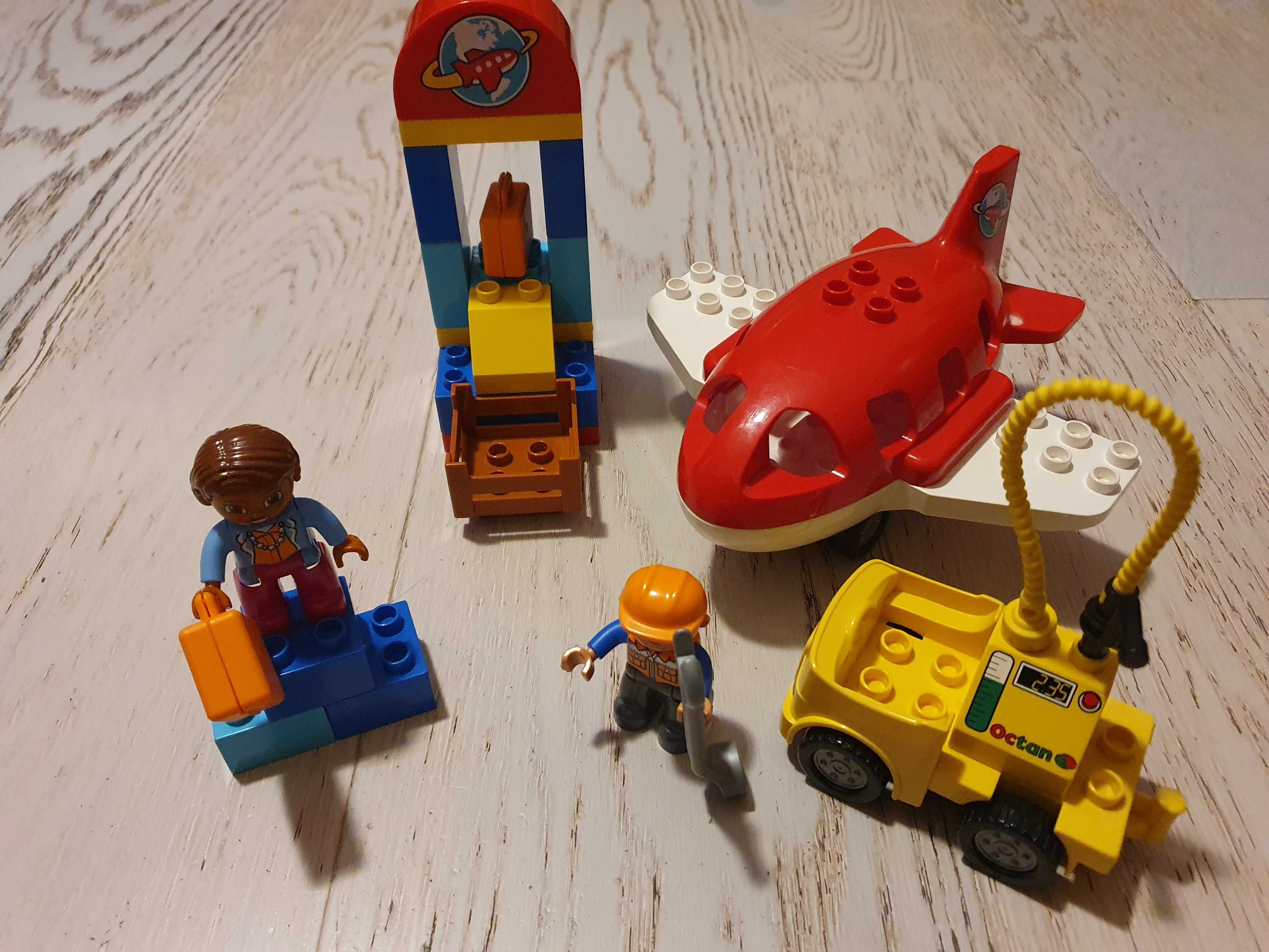 LEGO DUPLO, Lotnisko, 10590