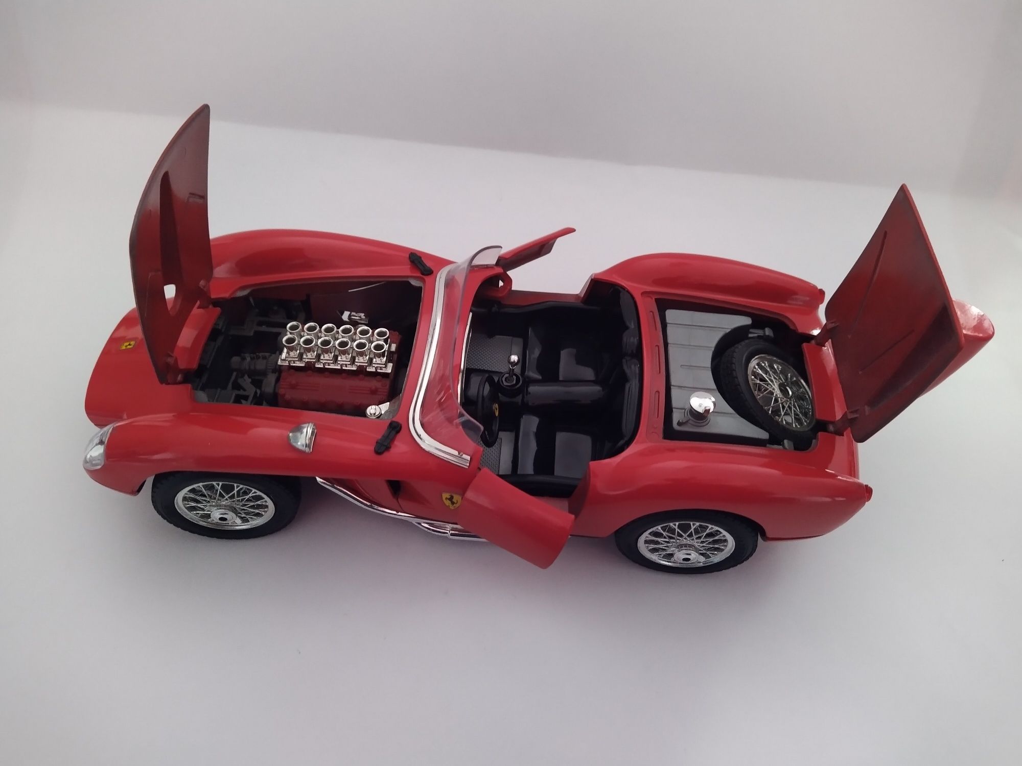 Ferrari 250 Tessa Rossa bburago burago Skala 1:18