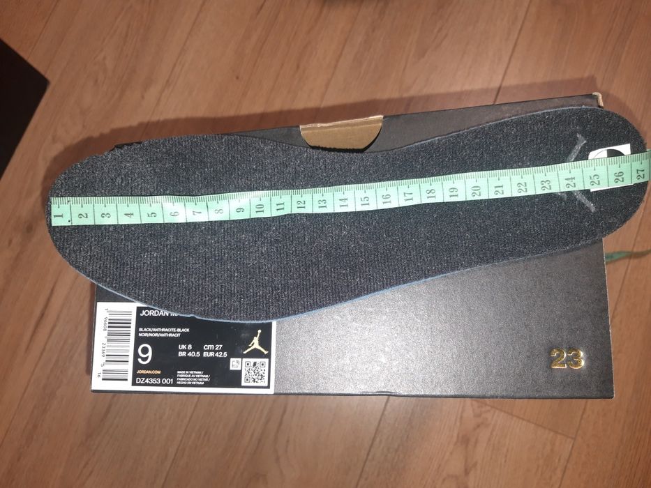 Нові кросівки чоловічі Air Jordan Max Aura 5