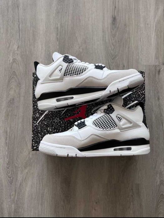 Buty Trampk Jordan 4 Retro military black R.38