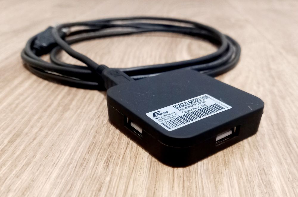 USB хаб 2.0 Frime 
4 × USB 2.0