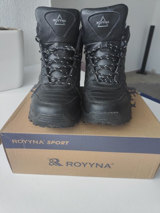 Продаються чоботи Royyna