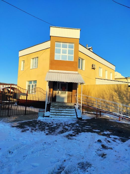 Подобово оренда з банею , банкет залом , мангальною зоною , порковкою