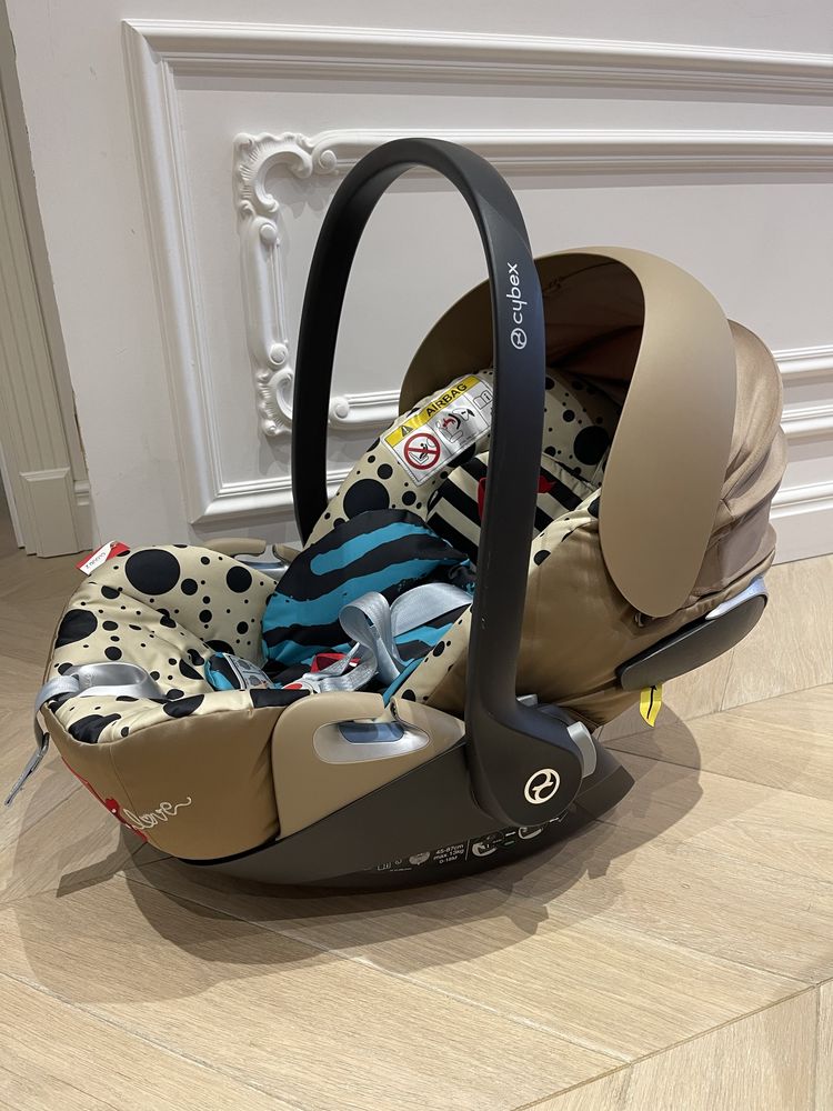 Cybex автокрісло Cloud T i-Size (нове) By Karolina Kurkova One Love