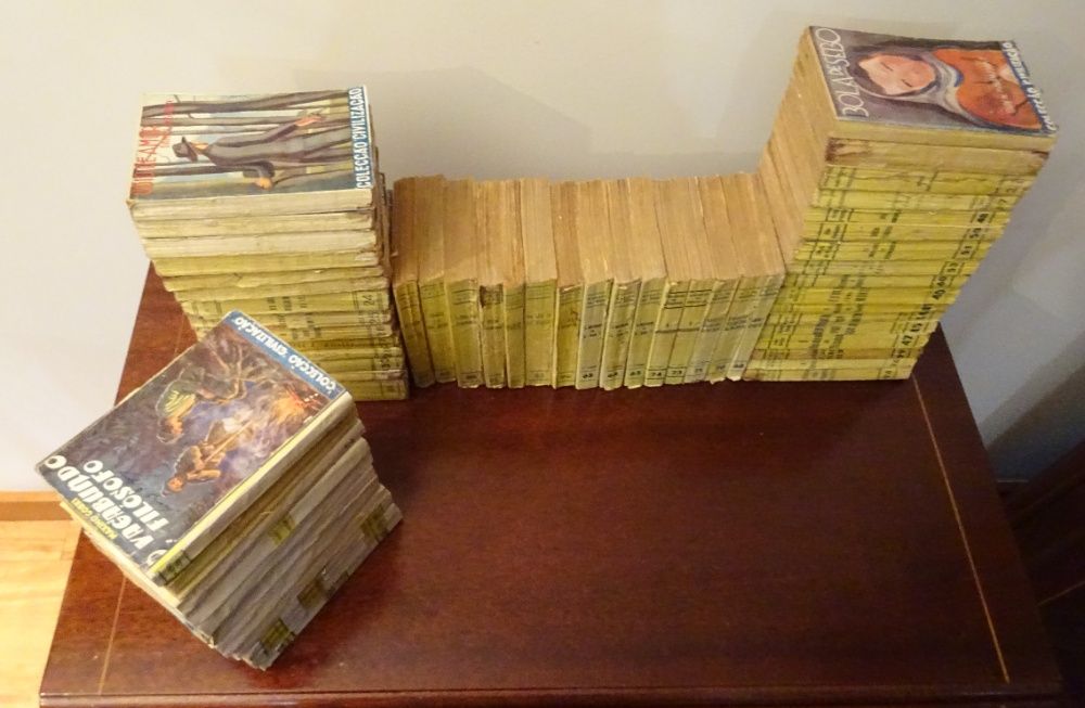 Livros da coleção Civilização Série Amarela (57 volumes) muito antigos