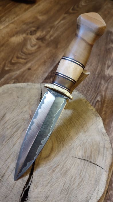 Кованый нож "Корсар", сталь 65г в обкладках 40х13.