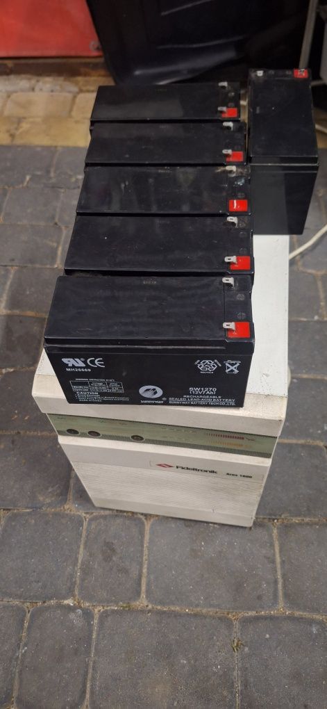 Zasilacz UPS Fideltronic Ares 1600 FTP 1600-01 +6 dodatkowych baterii