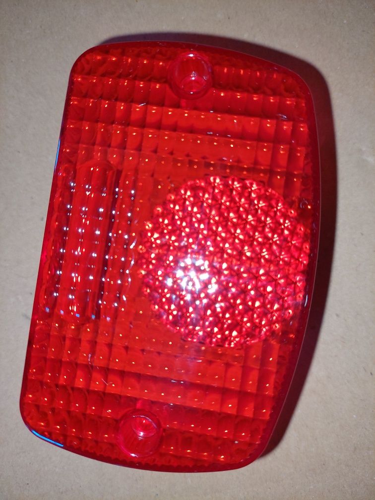 Szklo naprawcze lampy tyl wsk125 175 b3 NOWE