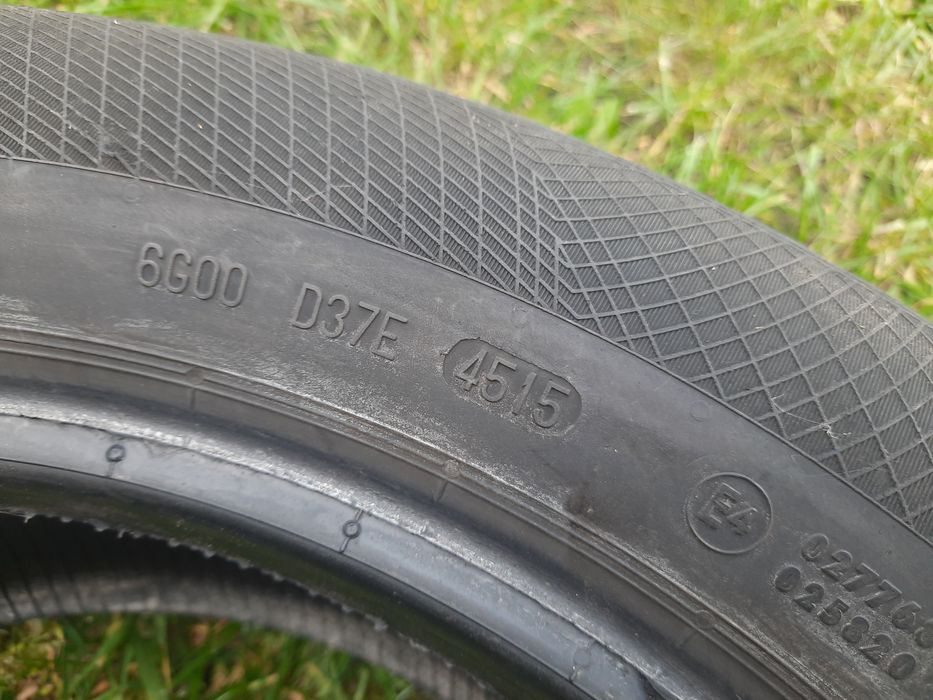 Opony zimowe 4szt 225/55r17 TS850P continental