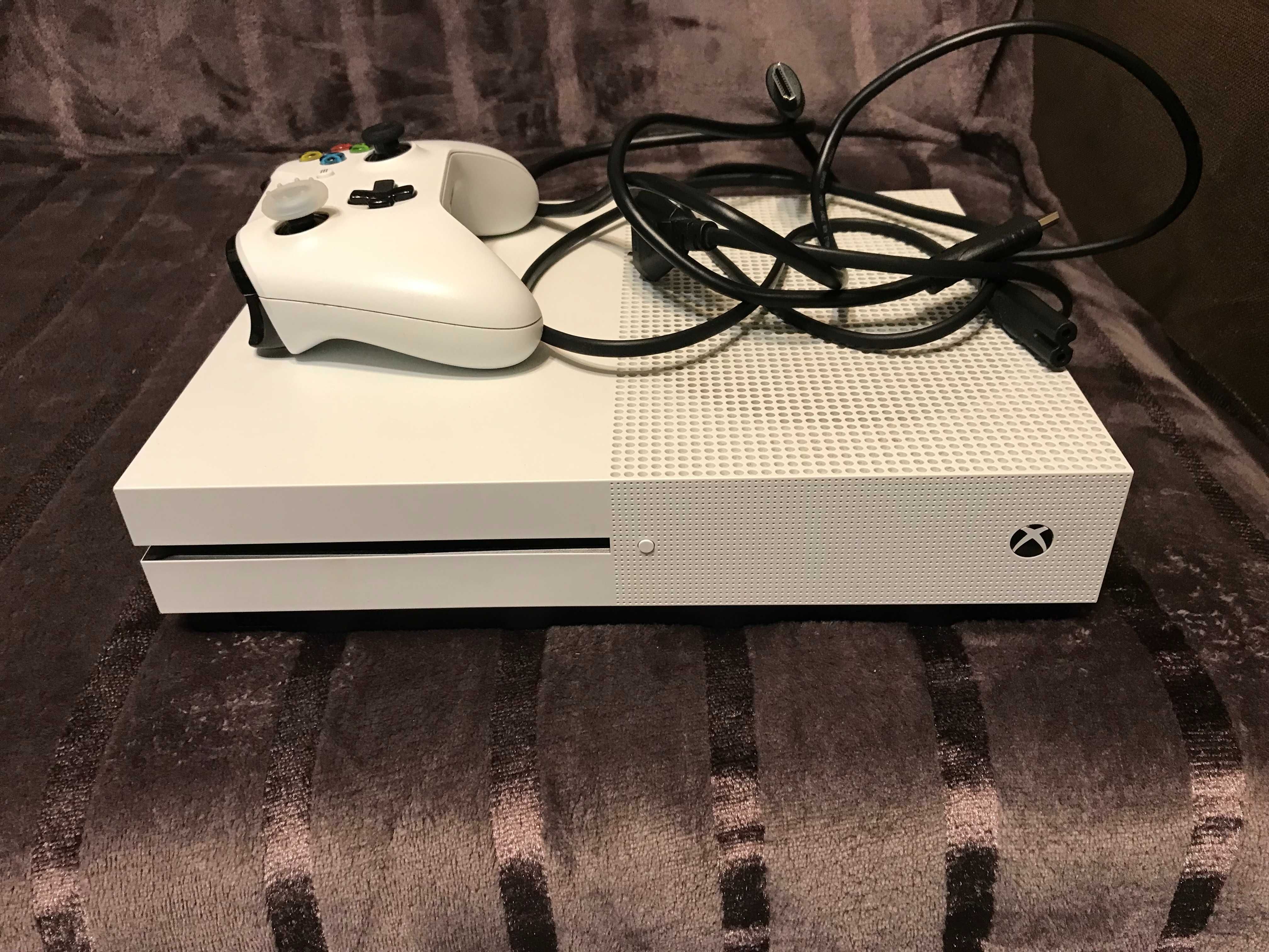 Sprzedam Xbox One S 1tb